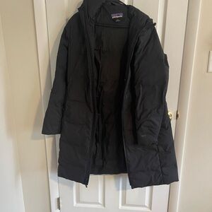 Patagonia Women's Black Puffer Jacket